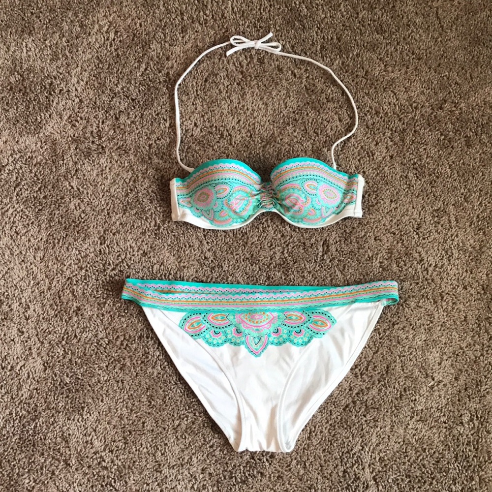 Victoria’s Secret Bikini with Removable Straps